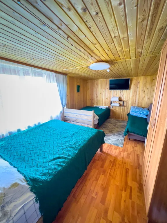 Двухэтажный дом+деревенская баня на дровах