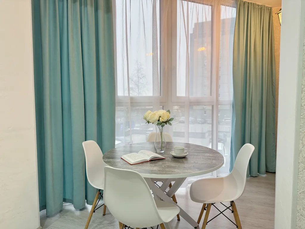 Уютная 2-комнатная квартира в новом доме в районе Театральной площади