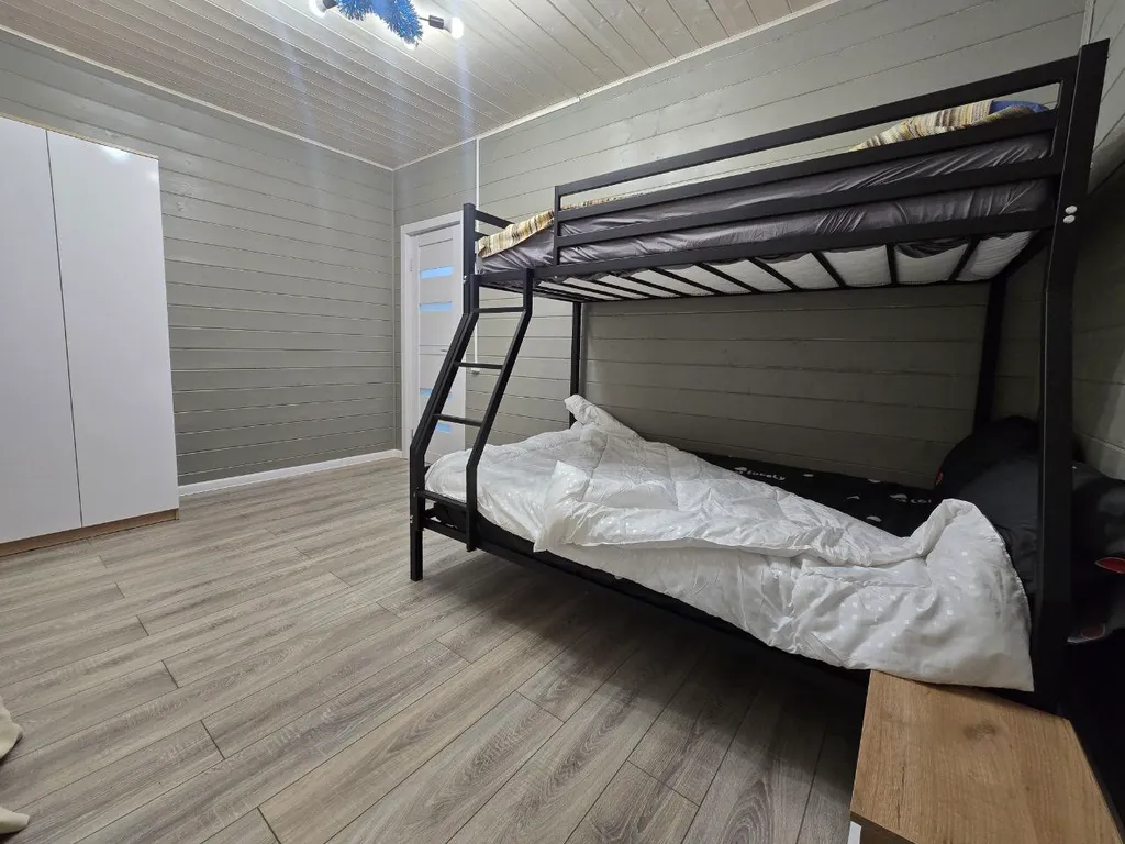 Коттедж Дом у реки в 1 минуте от пляжа — Шишкино