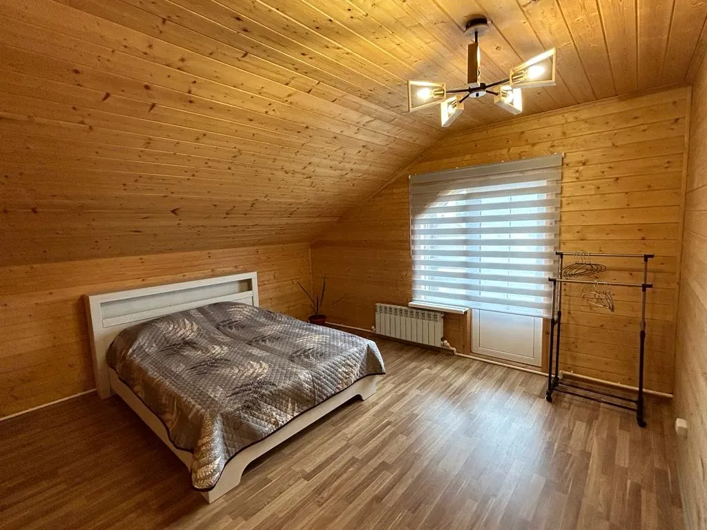 Уютный коттедж в окружении леса