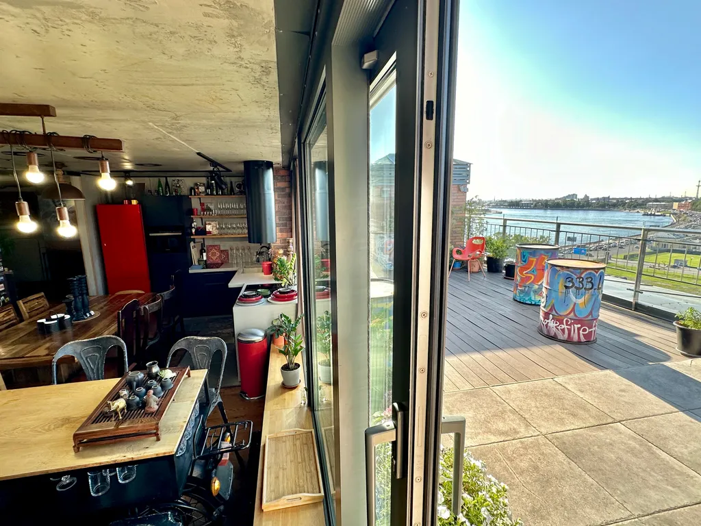 Уникальная квартира с террасой