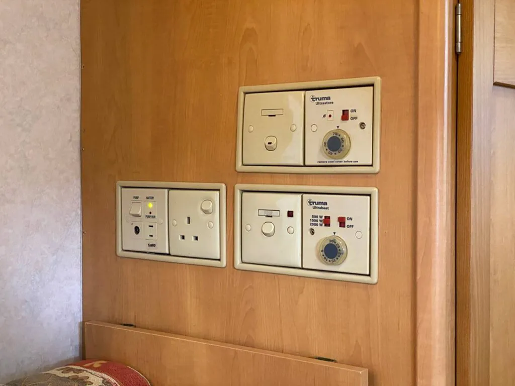 Коттедж Уютный автодом на пляже черного моря — Сочи