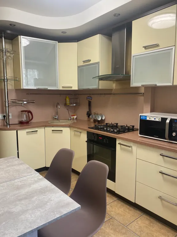 Уютная, комфортная трешка Родионова/Лопатина