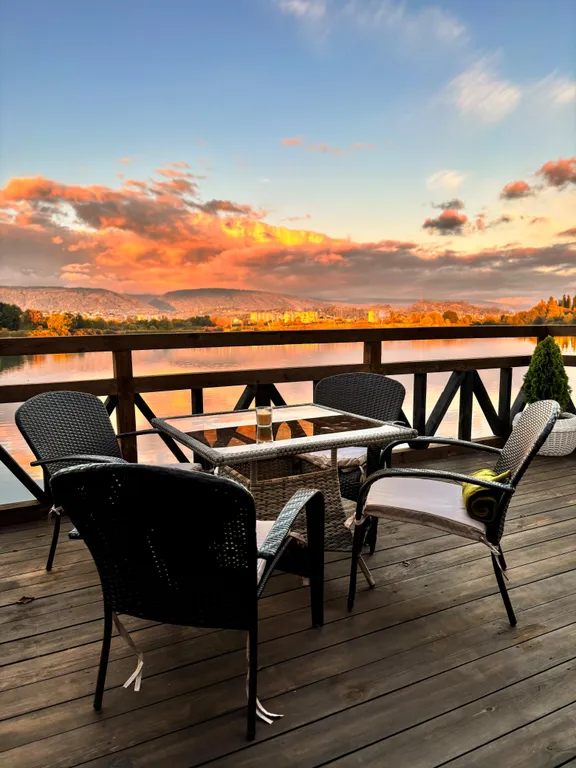 Домик на озере А-Фрейм 2