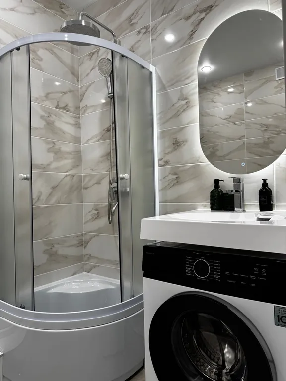 Дизайнерская студия в изумрудном цвете