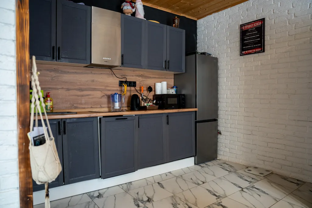 Дом с каракалами, банeй на дpовax, мангалом и казaном