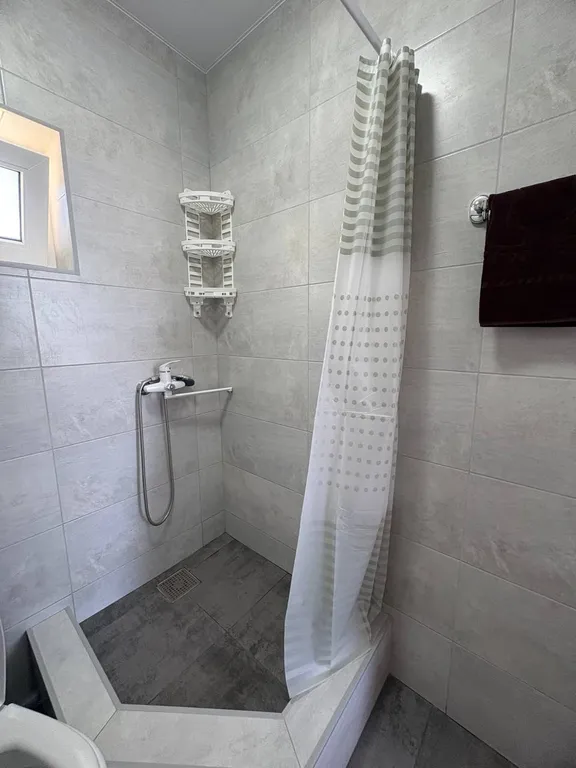 Четырёхместный номер комфорт в 100 метрах от моря