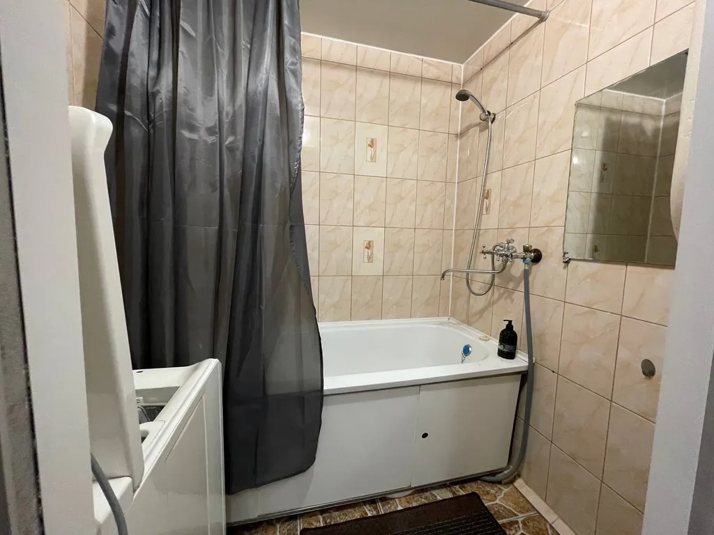 Светлая квартира рядом с рынком