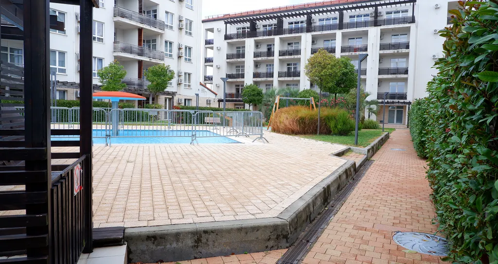 Квартира с выходом в сад -  Seagate