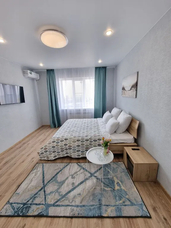 Стильная однокомнатная квартира для пары (Уютный Дом)