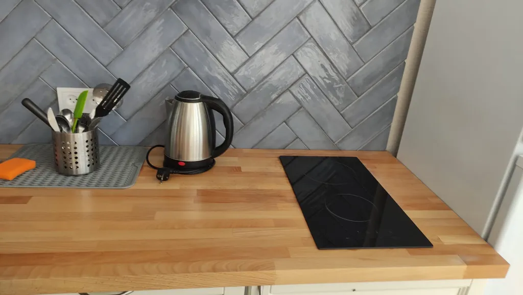 Студия у моря, Итальянская деревня