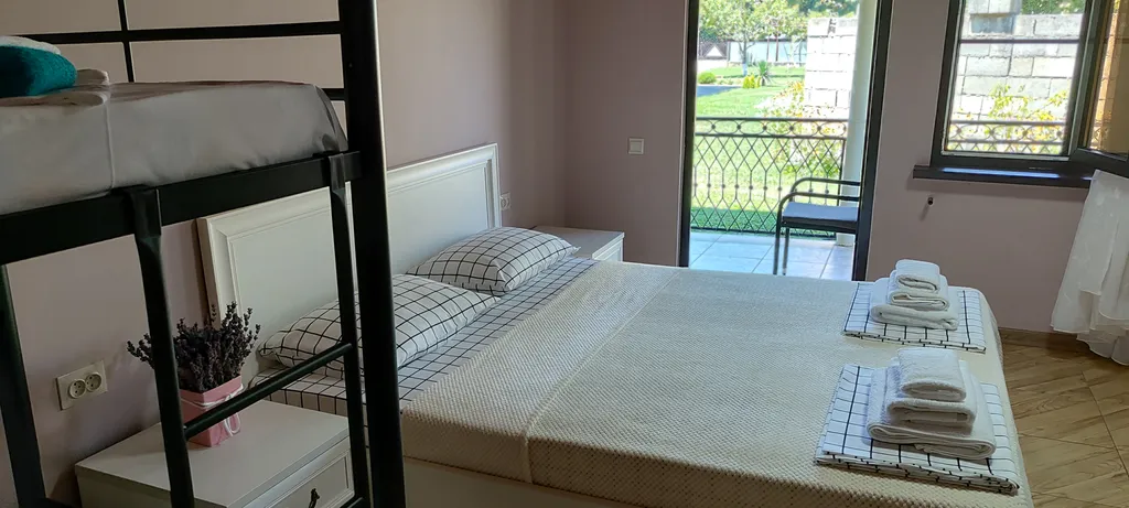 Коттедж Уютный домик — аренда посуточно в Хыпста