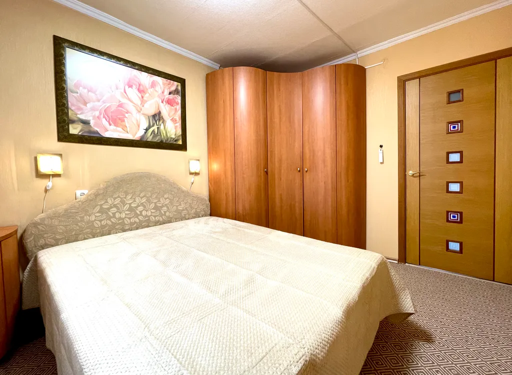 Квартира Трёхкомнатная квартира в центре, рядом с ж/д вокзалом. 9 спальных мест — Ярославль