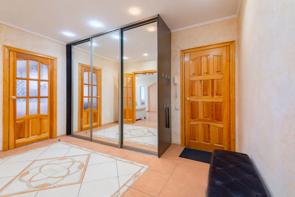 Просторная квартира недалеко от МНТК, с тренажерами, гостиничный сервис