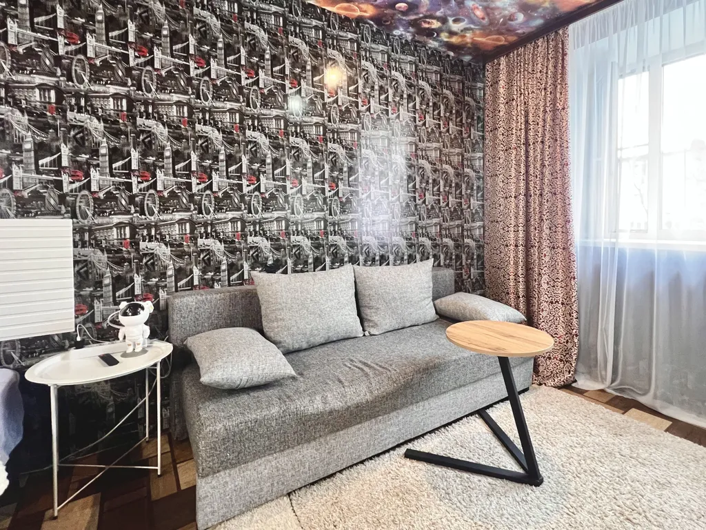 АПАРТЫ 51 возле Ленты "Полярные ночи" на Гвардейской,15