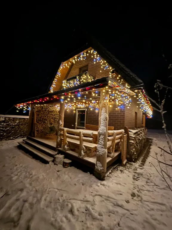 Дом с балконом у озера Нарочь