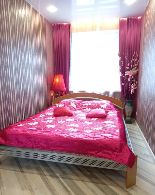 Кондиционер и камин.