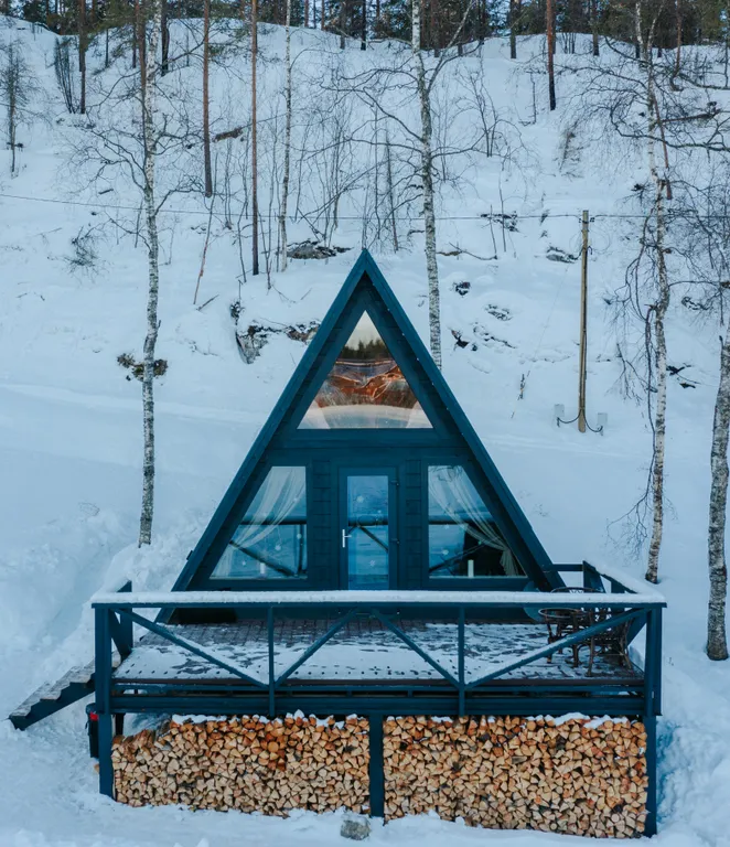 Дом с видом на озеро рядом с Ладожскими шхерами