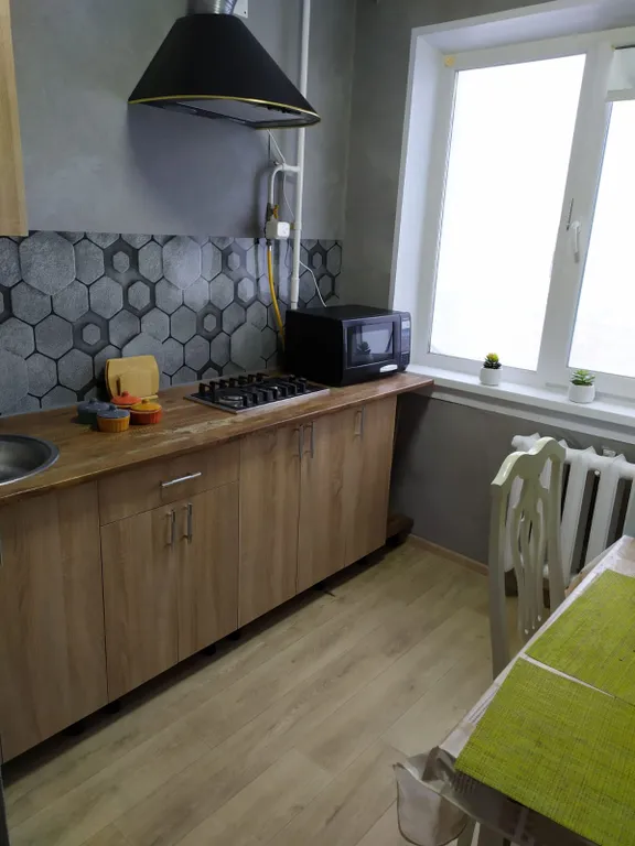 Квартира 2-комнатная Квартира — Кировск