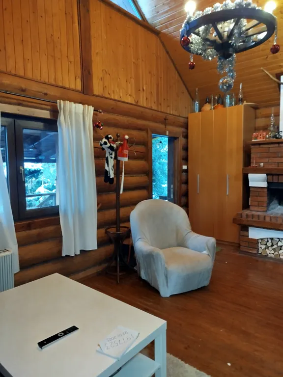 Теплый, уютный дом для семьи и небольшой компании