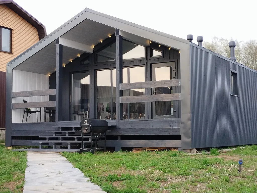 Уютный дом на две семьи в коттеджном поселке