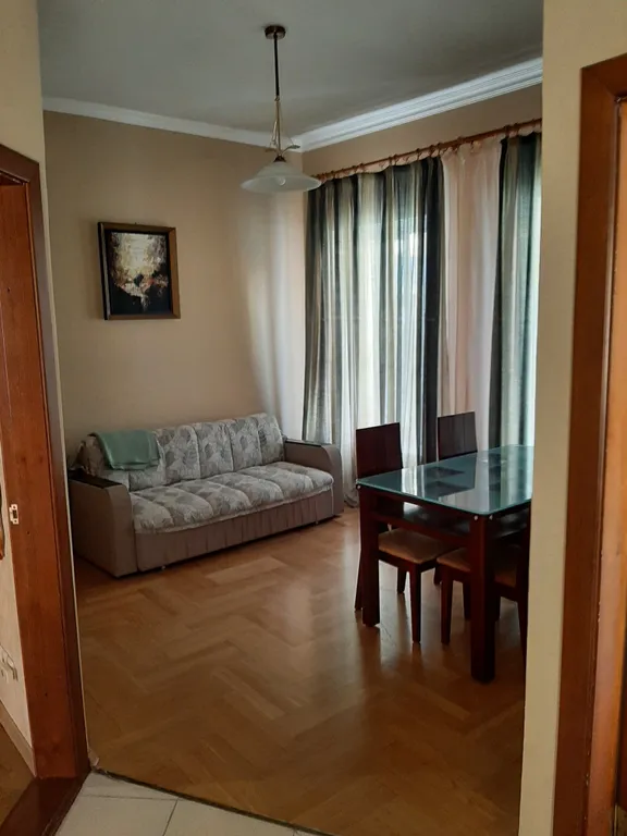 Большая 3-комнатная квартира в историческом доме