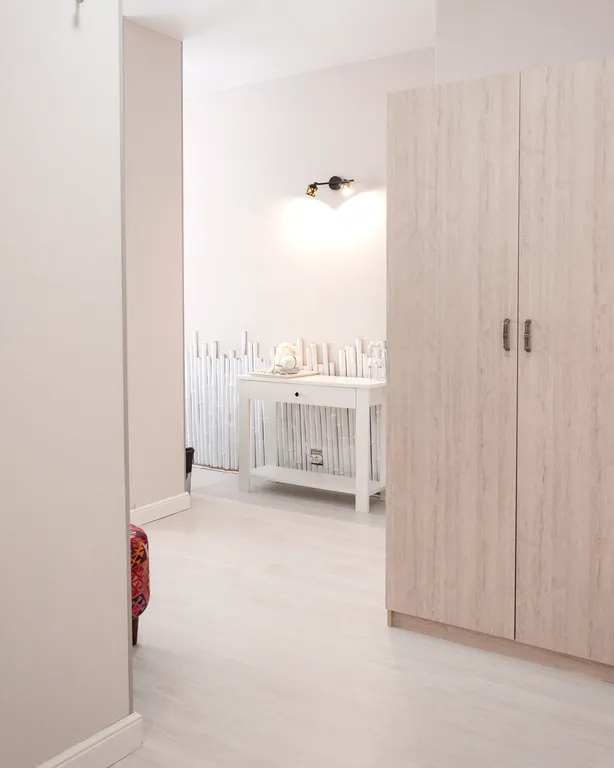 Небольшой люкс с дизайнерским интерьером и прямым видом на море