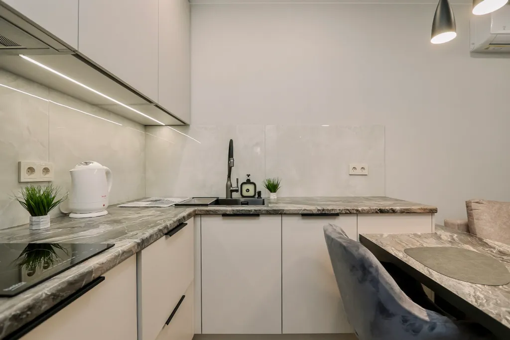 Очаpoвательнaя квaртиpа с пaнopaмным бaлконoм