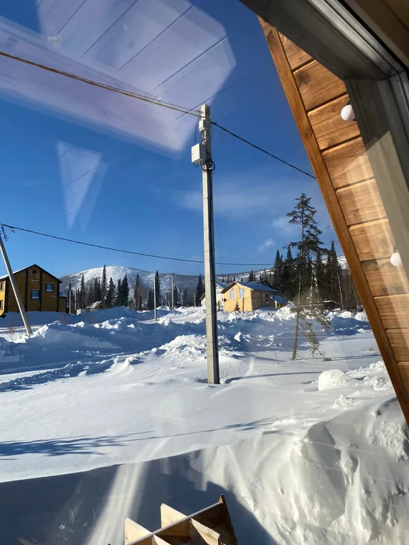 Уютный домик в стиле Афрейм с видом на горы