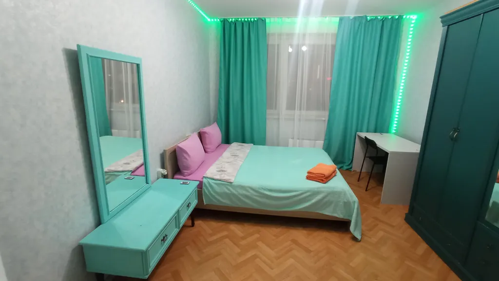 Двухкомнатная квартира, рядом с центром, вид на город и реку