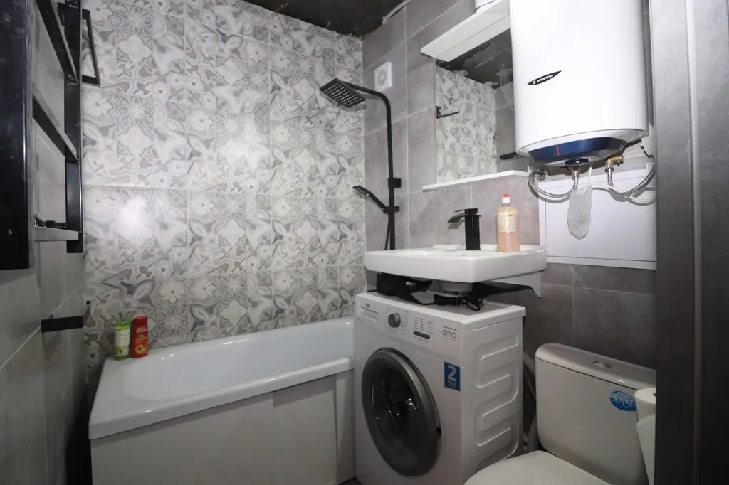 Просторная квартира-студия с евроремонтом