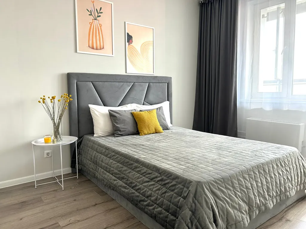 Квартира Двухкомнатная квартира рядом с планетой — Красноярск