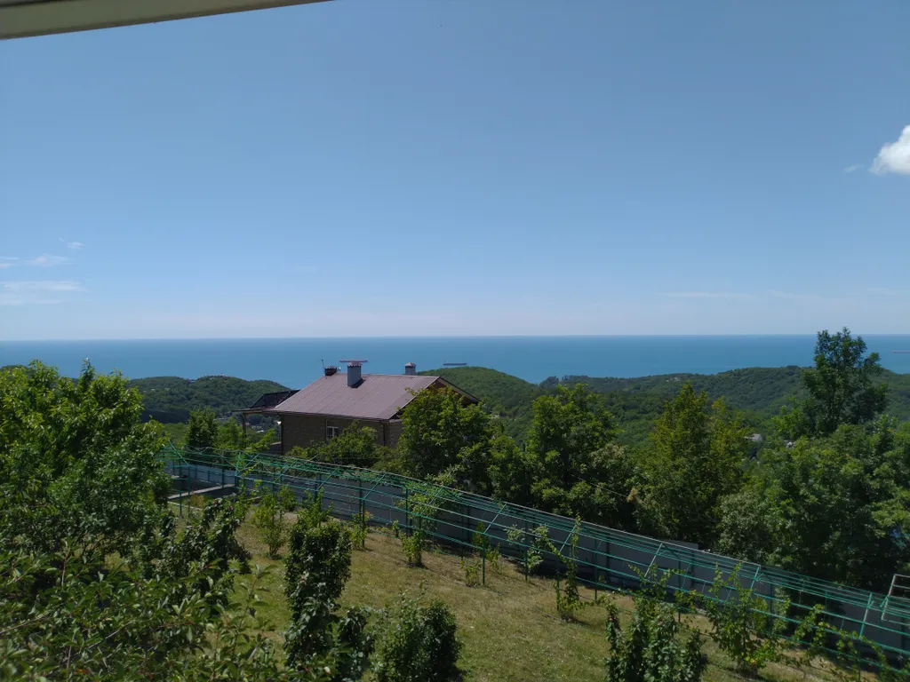 Бревенчатый дом 2 в лесу с бассейном