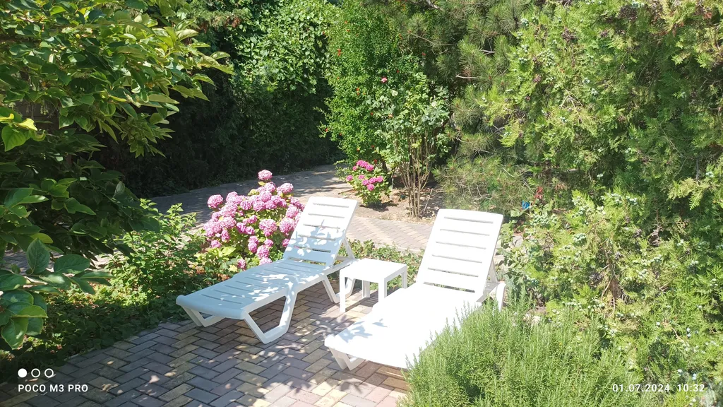 Коттедж Олеандр в Голубой бухте на мысе Херсонес в  Севастополе.