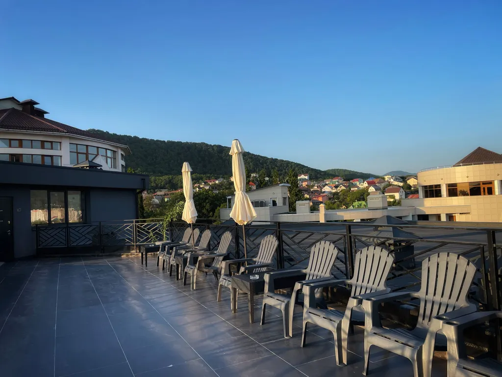 Студия с панорамным видом на море и горы