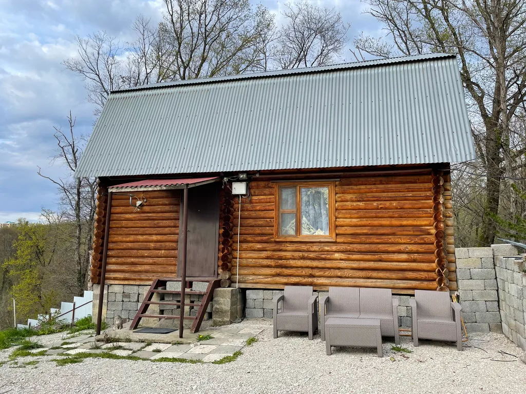 Коттедж Коттедж Уютный 2х этажный классический сруб с 2 спальнями и гостиной — Сириус