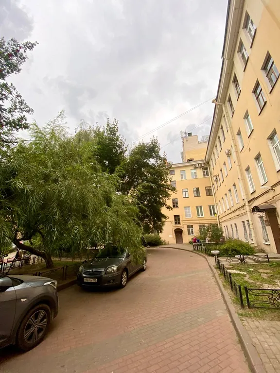 Квартира на Невском