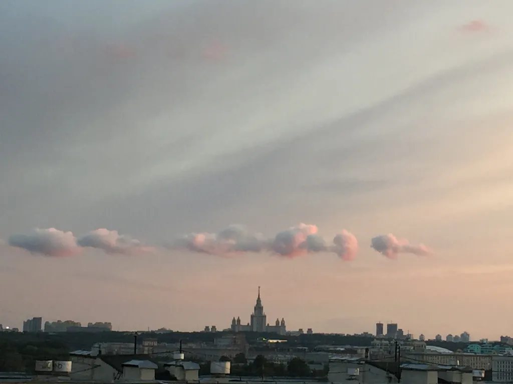 Квартира Квартира в центре с балконом, спальней и паркингом — Москва
