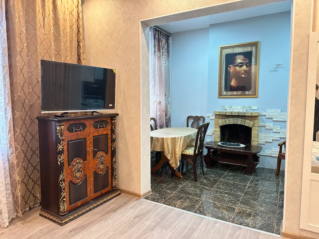 2-комнатная квартира люкс с камином рядом с автовокзалом на 1м этаже