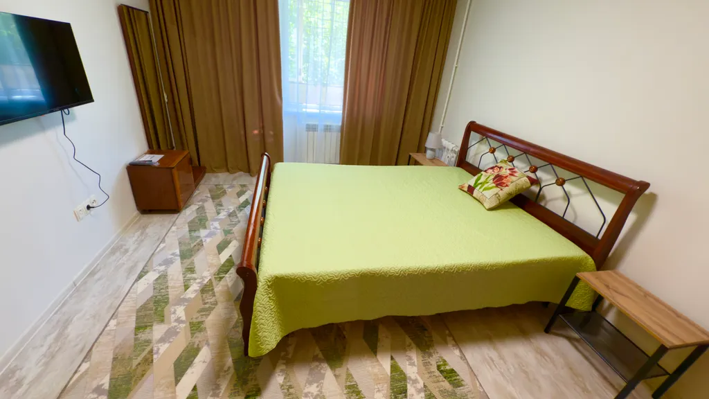 Двухкомнатная квартира в центре города в тихом районе