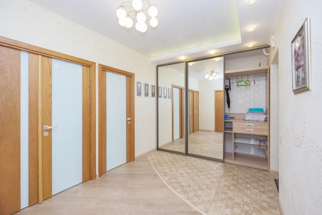 Квартира Уютная трёхкомнатная квартира на 6 человек с бесконтактным заселением — Новосибирск