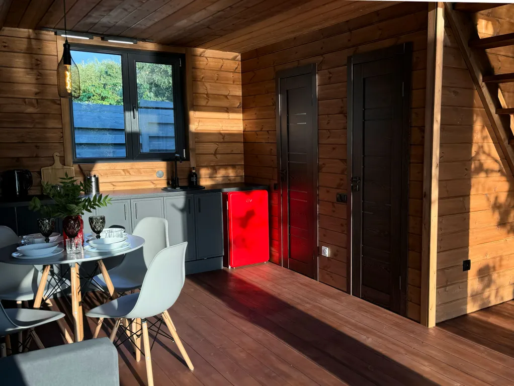 Апарт-отель Елань, глемпинг со стильными A-фреймами и бассейном