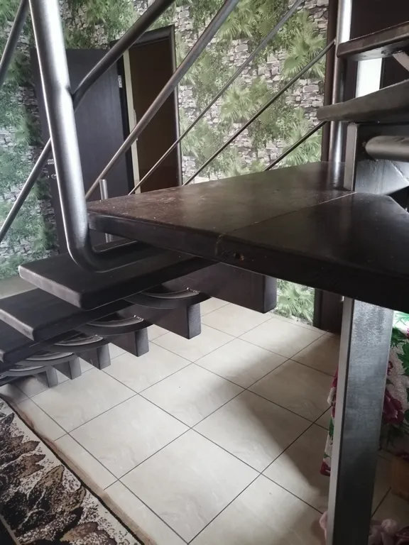 Коттедж 2 этажа в уединенном месте Бреста с парковкой во дворе