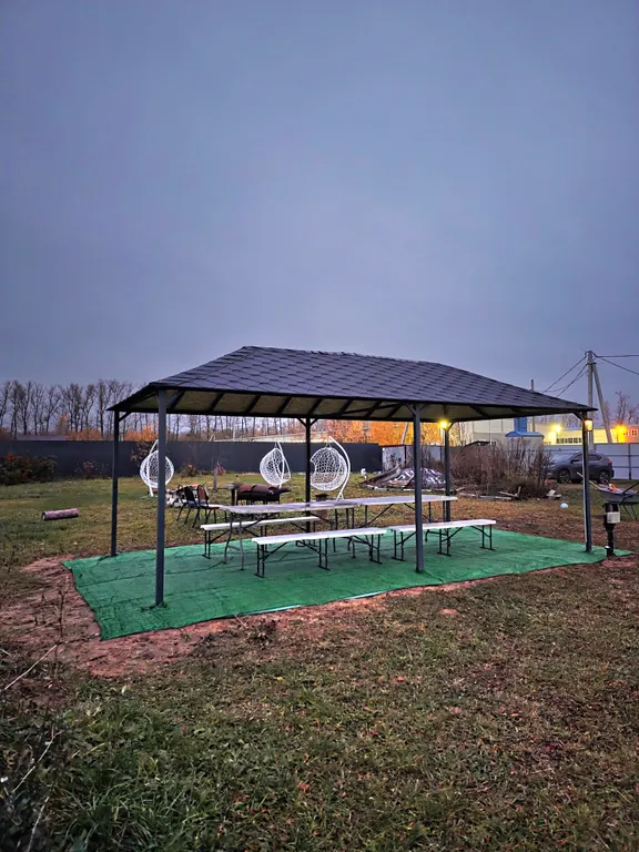 Коттедж на огромной территорией