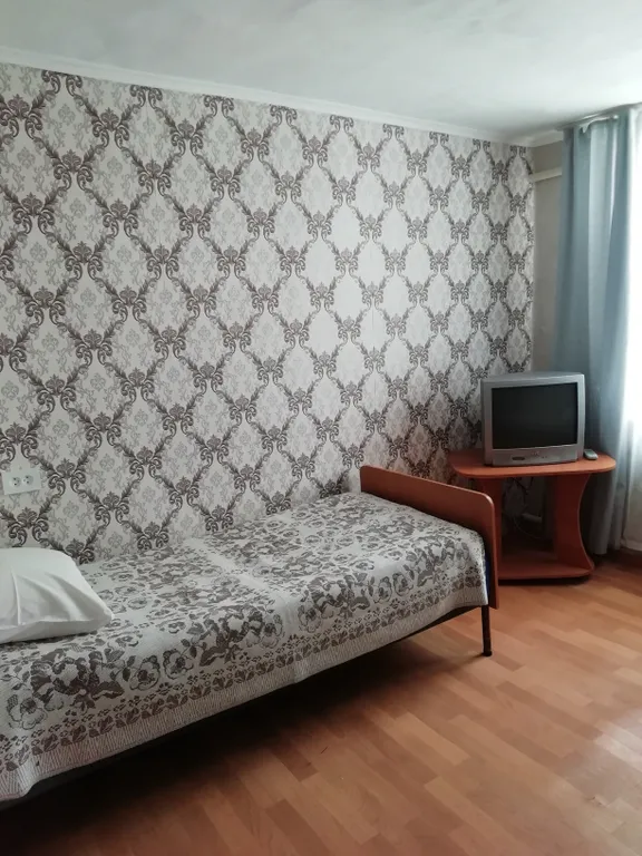 Квартира 2-комнатная Квартира — Евпатория