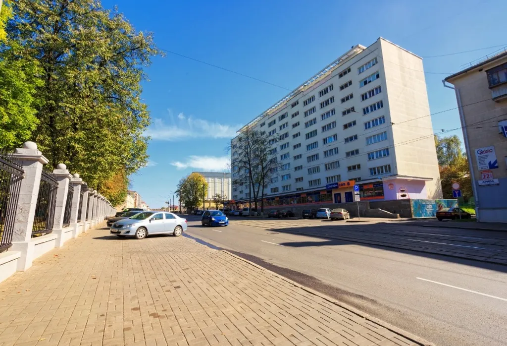 Двухкомнатные апартаменты с панорамным видом на детский парк Горького