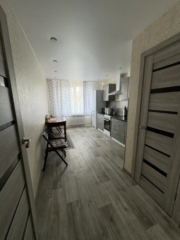 3-х комнатная квартира в центре Айхала