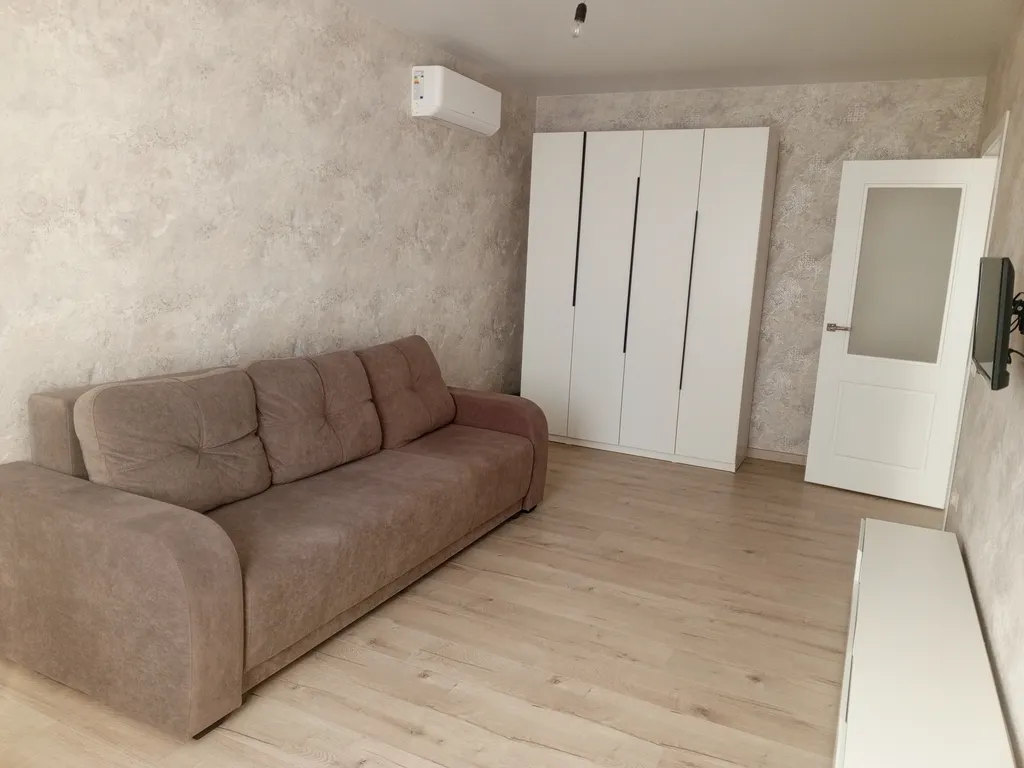 Уютная квартира в центре города — аренда посуточно в Ейск