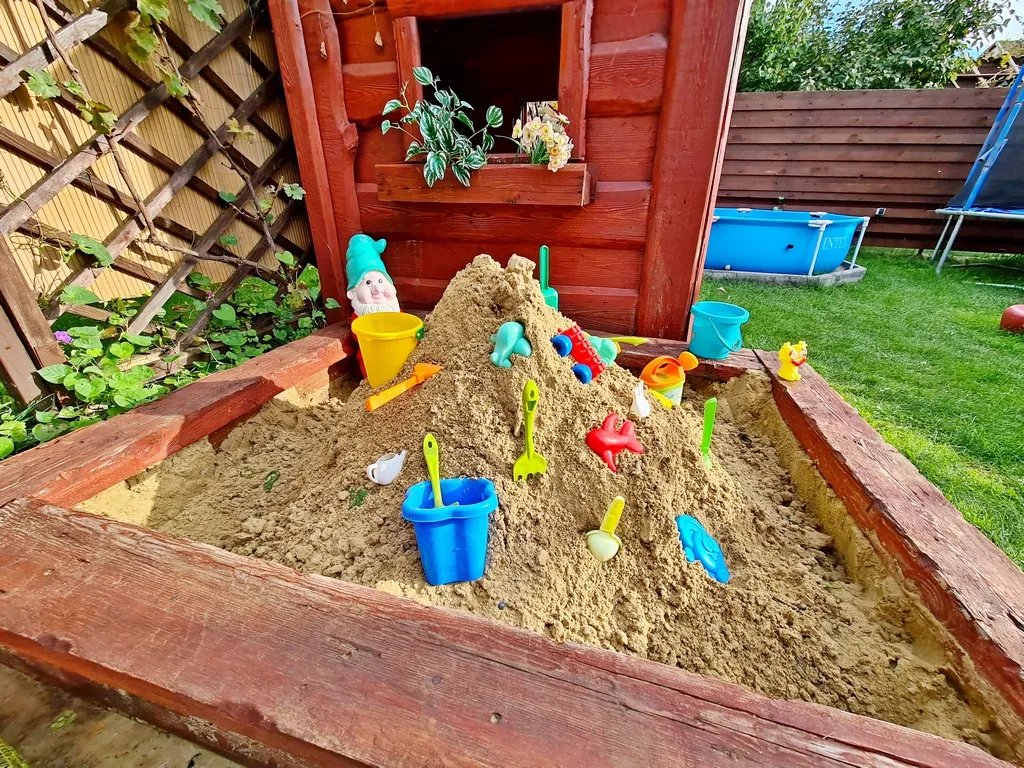 Коттедж у моря, детская площадка, бассейн,  костровая чаша, баттут.