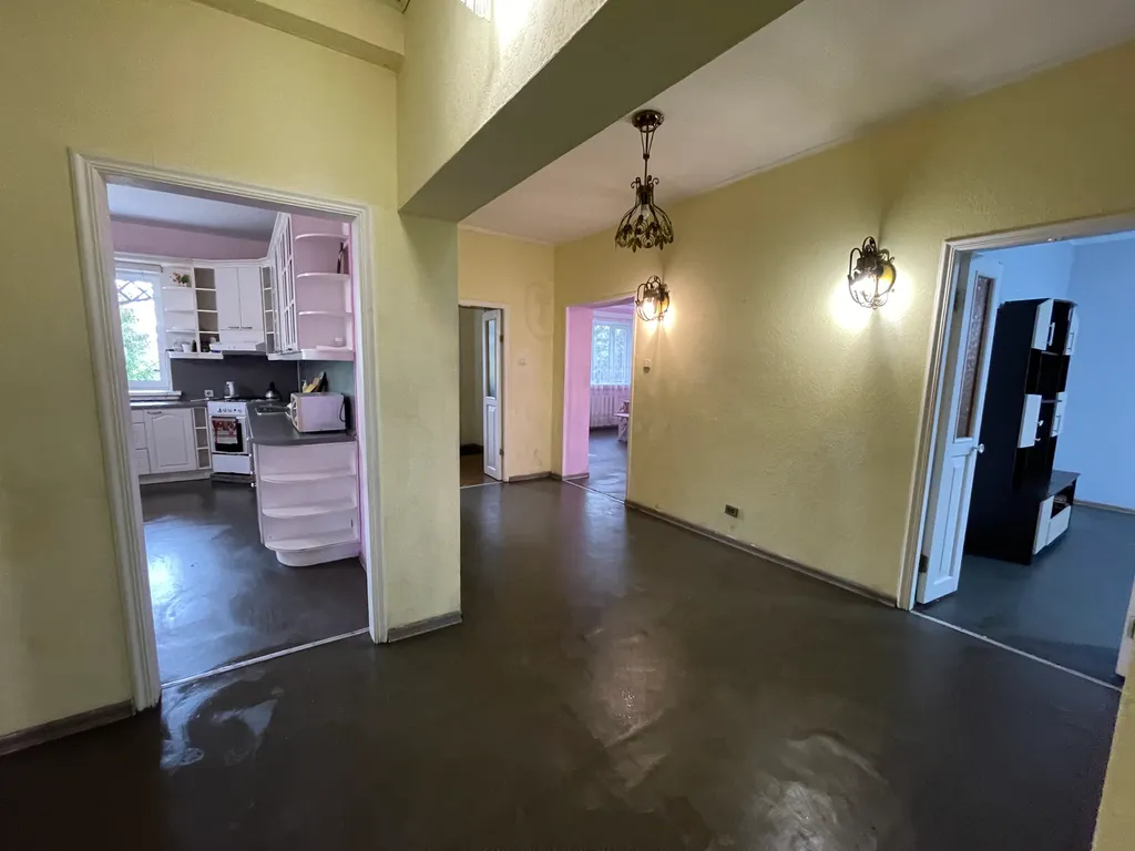 6-комнатный Дом